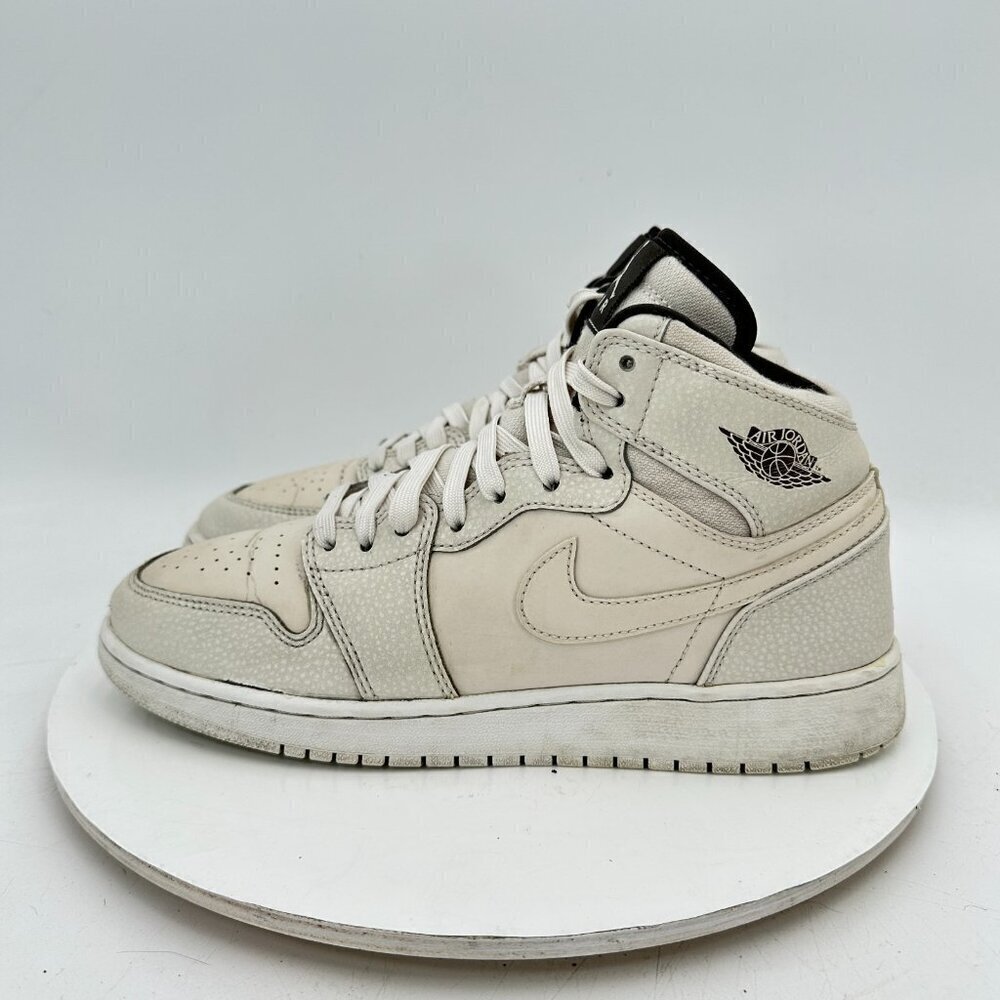 Nike Air Jordan 1 Retro Youth Size 8Y Women 9.5 705296-022 Phantom White Shoes